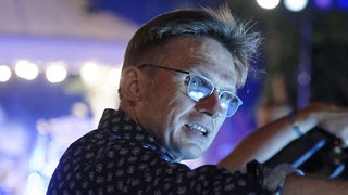 Regisseur Niki Stein bei der Arbeit.