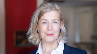 Können wir uns, sollten wir uns auf unseren Tod vorbereiten? Ja, sagt Susanne Becker. Sie ist Generationenberaterin. In SWR1 Leute verrät sie, wie wir Vorsorgevollmacht, Patientenverfügung und Organspende, Testament und digitalen Nachlass gestalten sollten - und auch, wie wir uns emotional auf den Tod einstellen können, denn er "gehöre zum Leben dazu".