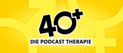 Der Schriftzug "Die Podcast Therapie" steht auf gelbem Hintergrund zusammen mit der Zahl 40, bei der das Zeichen plus integriert ist (steht als Maincover für den Podcast "40+ Die Podcast Therapie) 