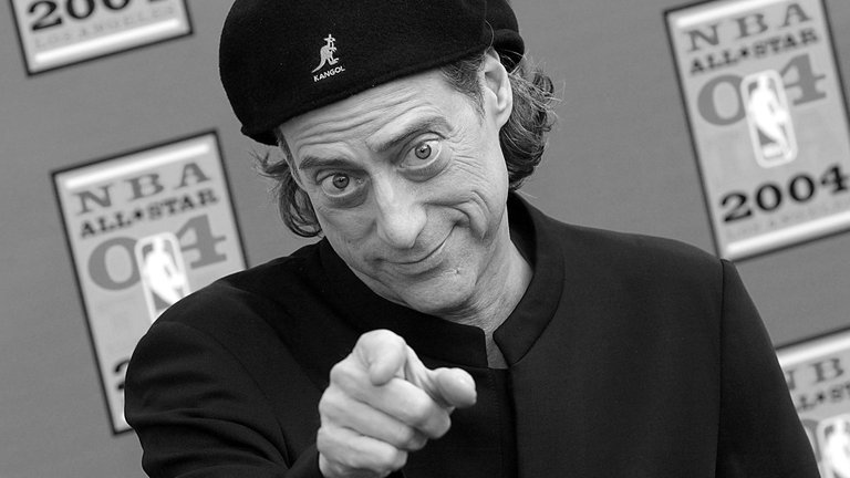 27. Februar: Der US-Komiker und Schauspieler Richard Lewis ist nach einem Herzinfarkt in Los Angeles gestorben. Lewis wurde 76 Jahre alt. Er hatte vergangenes Jahr mitgeteilt, dass er an Parkinson erkrankt sei. Neben TV-Serien drehte Lewis auch Spielfilme wie die Western-Parodie "Wagons East" (1994) und "Leaving Las Vegas" (1995) an der Seite von Nicolas Cage. 