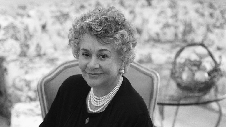 16. Januar: Im Alter von 95 Jahren ist die britische Schauspielerin Joan Plowright gestorben. Bekannt wurde die Golden Globe-Gewinnerin unter anderem durch ihre Rollen in "101 Dalmatiner" oder in der Komödie "Dennis" mit Walter Matthau.