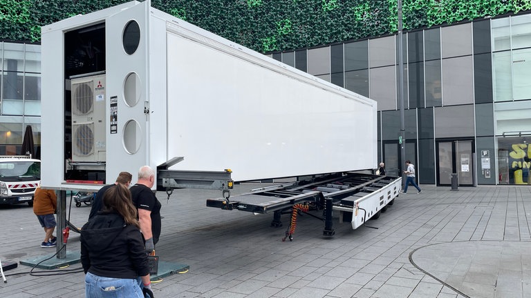 Aufbau des Gläsernen Studios in Koblenz | SWR1 RP Hitparade 2025