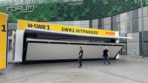 Aufbau des Gläsernen Studios in Koblenz | SWR1 RP Hitparade 2025