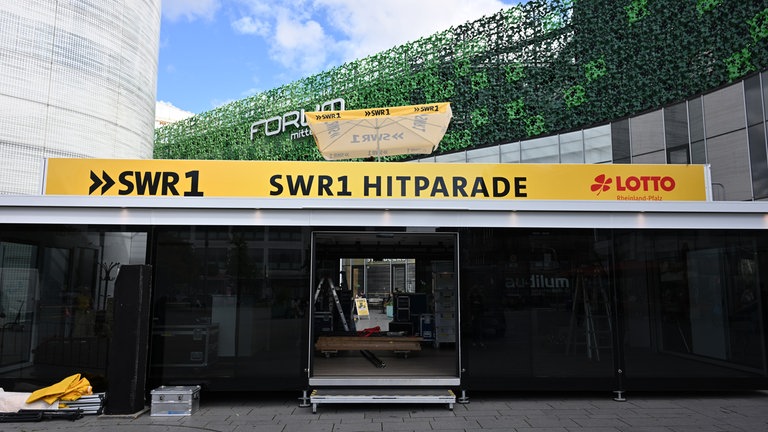 Aufbau des Gläsernen Studios in Koblenz | SWR1 Hitparade 2025