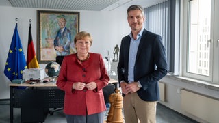 ARDNDR MERKELS ERBE - 10 JAHRE "WIR SCHAFFEN DAS!", Angela Merkel und Ingo Zamperoni