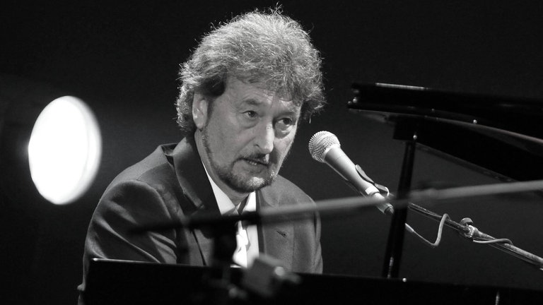 6. September: Die Fans von Supertramp trauern weltweit - Gründungsmitglied Rick Davies ist im Alter von 81 Jahren gestorben. Das Album "Breakfast in America" wurde 1979 für die Band zum Megaseller. Davies prägte die Band mit seiner markanten Stimme und dem typischen Wurlitzer-Sound.