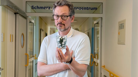 Dokumentation: Hirschhausen und der Schmerz