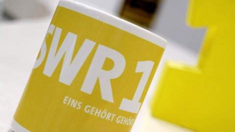SWR1 Quiz "Fünf vor Feierabend" - zu gewinnen gibt es eine SWR1 Tasse