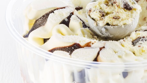 Eisbehälter | Weichmacher im Plastik: Warum Eisdosen nicht zum Einfrieren geeignet sind