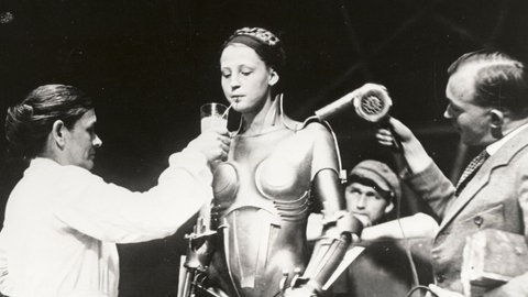 Foto von den Dreharbeiten zum Film "Metropolis" von Fritz Lang