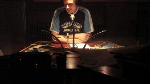 Hans-Jürgen Finger im Hörfunkstudio