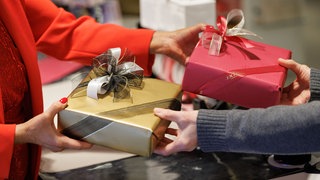 Schenken und beschenkt werden