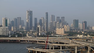Die Skyline der indischen Metropole Mumbai.