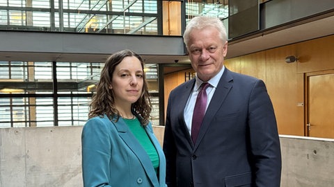 Alois Rainer, Bundeslandwirtschaftsminister und Eva Huber ARD-Hauptstadtkorrespondentin