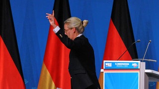 Alice Weidel beim Parteitag der AfD in Essen beim Rednerpult