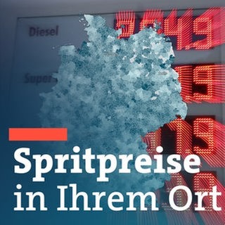 Eine Anzeigetafel mit den aktuellen Benzin- und Dieselpreisen