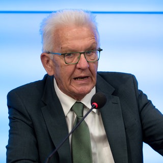Winfried Kretschmann (Grüne), Ministerpräsident von Baden-Württemberg, fordert eine Stromsteuersenkung für die Wirtschaft.