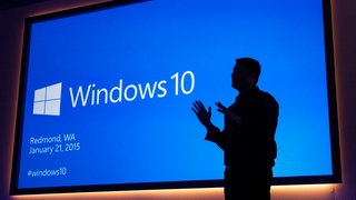 Windows-10-Sicherheitsupdates in Europa weiterhin ein Jahr kostenlos. Microsoft Executive Vice President of Operating Systems Terry Myerson speaking during a Windows 10 press conference in Redmond, Washington, USA, 21 January 2015