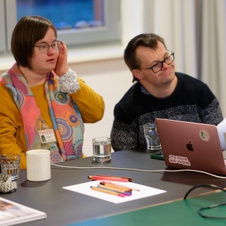 Der SWR bietet Nachrichten in Leichter Sprache.