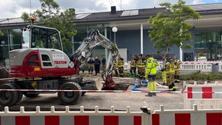 Bagger vor Mineralbad Berg