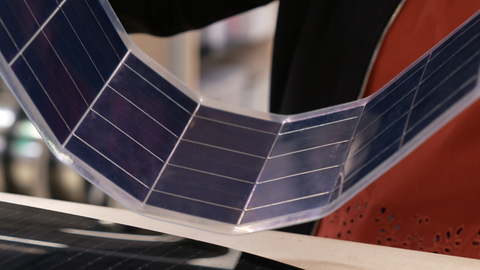 Solarmodule werden immer dünner und biegbarer - das bringt neue Einsatzmöglichkeiten.