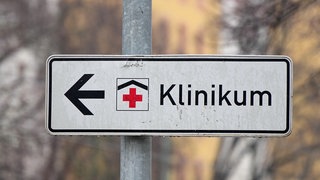 Die Krankenhäuser in BW stecken in den roten Zahlen. Landkreistag und Städtetag fordern finanzielle Hilfe.