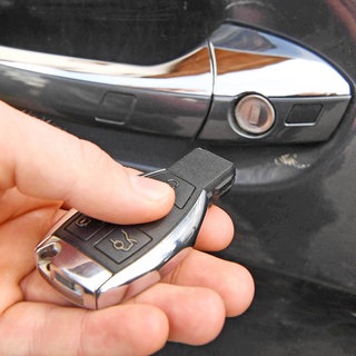 Der Keyless-Go-Schlüssel eines Geländewagens (Symbolbild). 