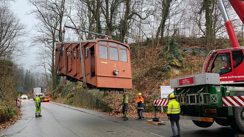Die historische und die moderne Bergbahn in Heidelberg werden zurzeit gewartet.
