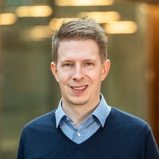 SWR-Redakteur Simon Ukena