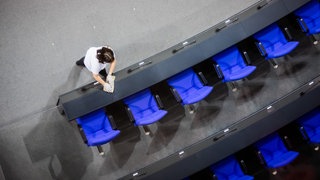 Wer auf der Regierungsbank des Bundestages Platz nehmen wird, wird sich noch zeigen.