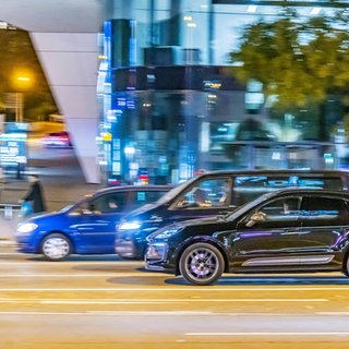 Autos in der Innenstadt von Stuttgart