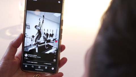 Sohn Leo bei der Therapie