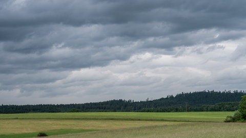 Dunkle Gewitterwolken zeihen über Rottweil auf. 