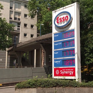 Preistafel einer Tankstelle