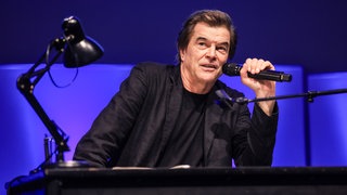 Der Sänger der Band "Die Toten Hosen", Campino, spricht bei einer Vorlesung. Er diskutierte mit dem BW-Innenminister Thomas Strobl zum Thema Rechtsextremismus.