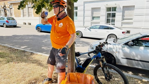 Fahrradkurrier "Legend" arbeitet für den Mindestlohn.