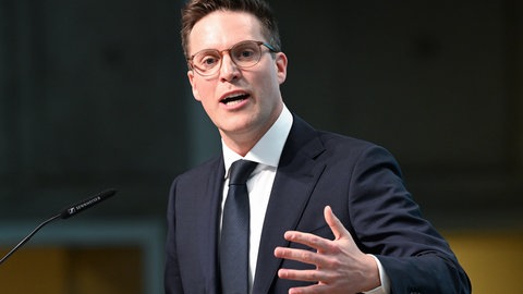 Manuel Hagel, Landesvorsitzender der CDU Baden-Württemberg, spricht beim Landesparteitag der CDU Baden-Württemberg.