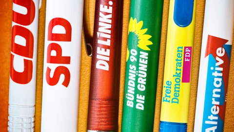 Kugelschreiber der großen Parteien