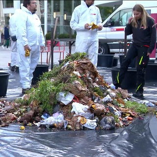 Öffentliche Biomüll-Untersuchung in Ulm