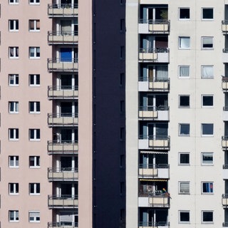 Hochhäuser in der Stuttgarter Innenstadt. In der Landeshauptstadt soll die Mietpreisbremse auch nach 2025 greifen.