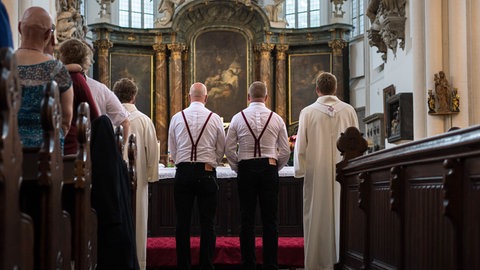 In vielen evangelischen Landeskirchen sind homosexuelle Paare gleichgestellt. Nicht so in der Landeskirche Württemberg.