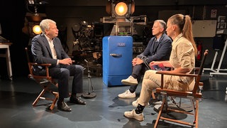 Unionsfraktions-Geschäftsführer Steffen Bilger im Gespräch bei "Zur Sache! intensiv". Im Interview unterstützt er Merz Aussage zum Stadtbild und spricht sich gegen Vollverschleierung aus.