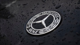 Das Mercedes Logo. Der Gewinn von Mercedes ist im dritten Quartal eingebrochen.
