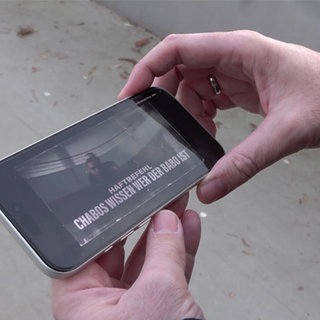 Video von Haftbefehl auf einem Smartphone