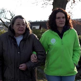 Zeit verbingen mit einsamen Menschen