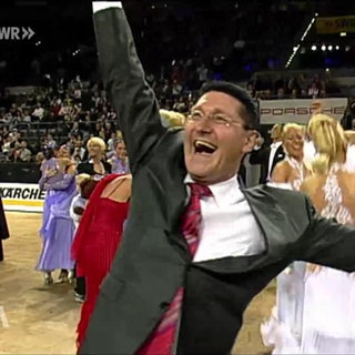 Tänzer Norman Beck jubelt