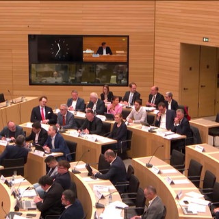 Sondersitzung Landtag Corona-Rückzahlungen 1930