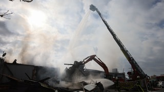 Bei einem Brand in Kehl (Ortenaukreis) ist ein Club vollständig zerstört worden.