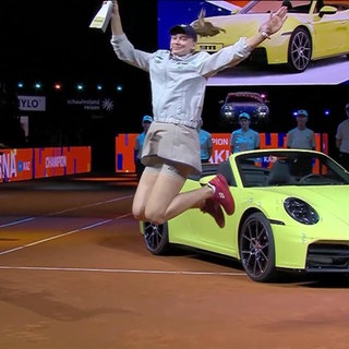 Elena Rybakina feiert ihren 2. Titel beim Porsche WTA-Turnier in Stuttgart