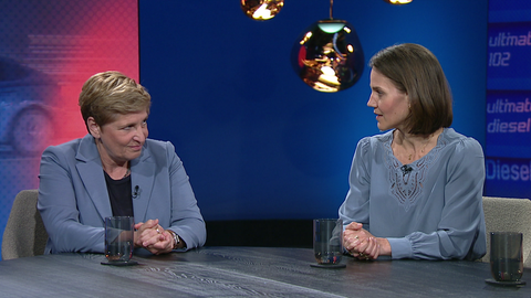 Die neue Verkehrsministerin Nicole Razavi (CDU) und die Geschäftsführerin der Deutschen Umwelthilfe, Barbara Metz (rechts), bei "Zur Sache" Baden-Württemberg"